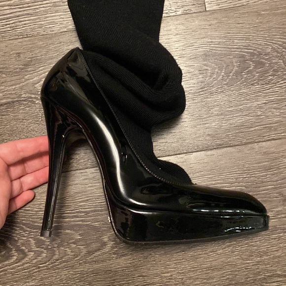 Dolce & Gabanna high heel black patent leather pumps amd socks - Picture 2 of 13